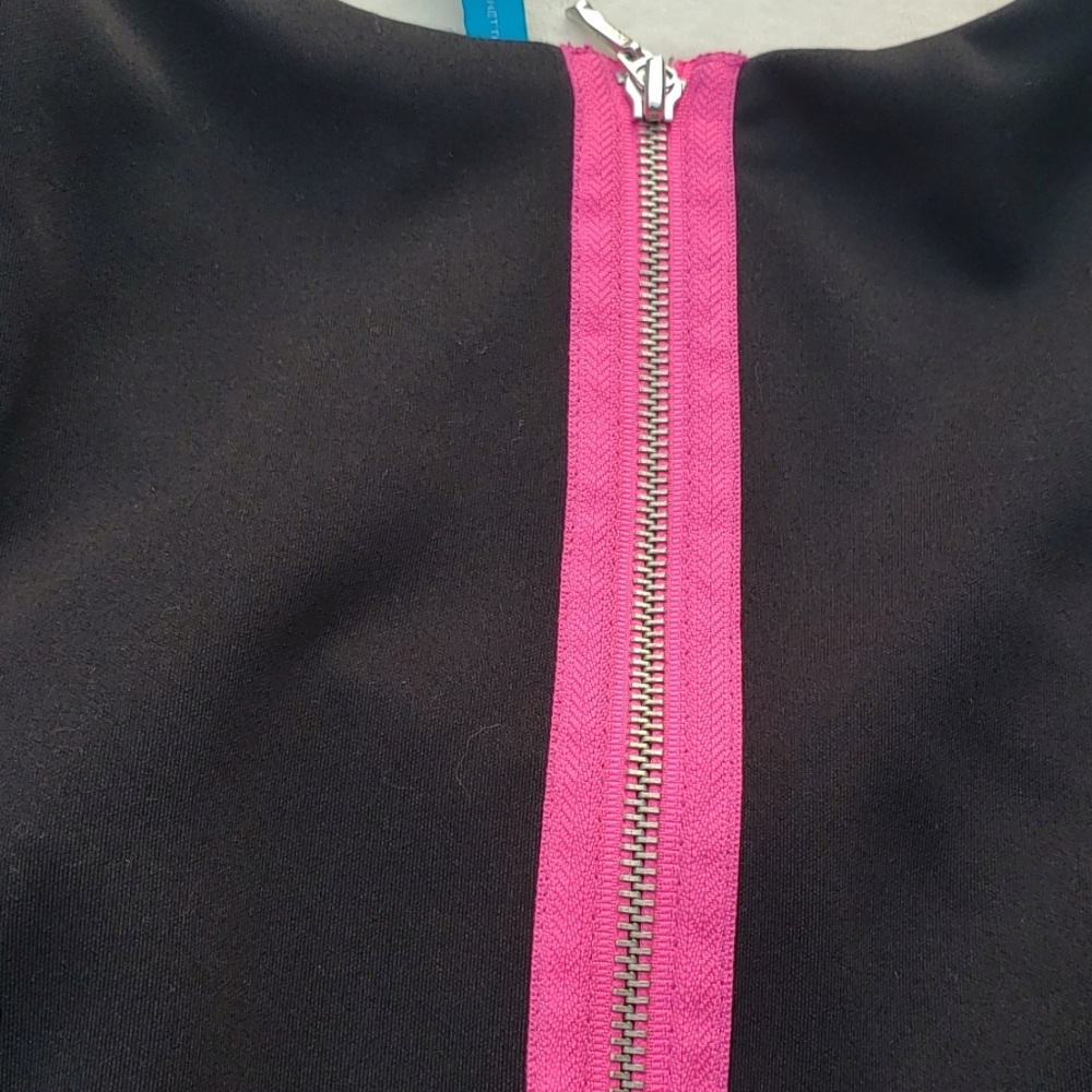 Gifted - Picture 3 of 7